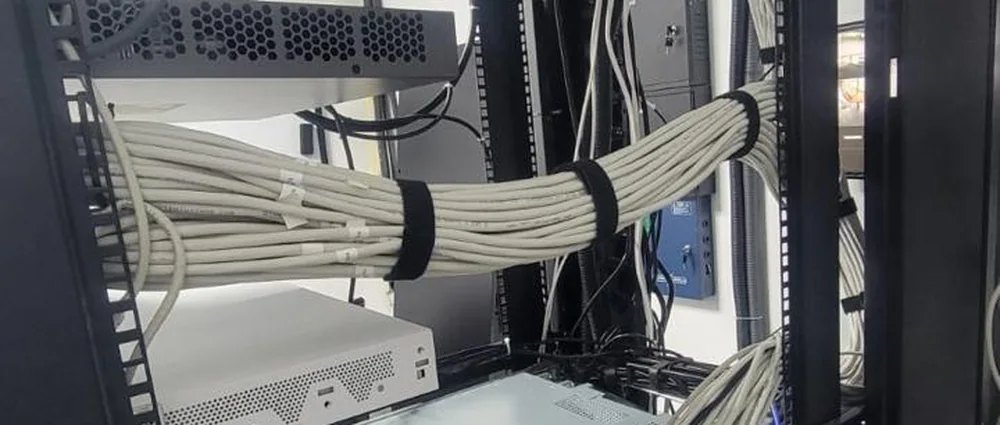 Cableado estructurado · peinado y amarre